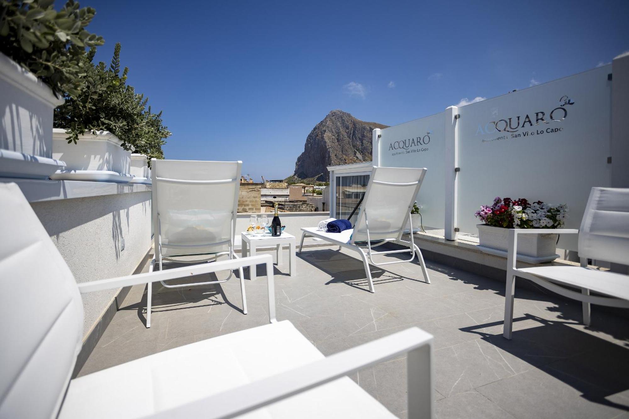 Acquaro Suite Apartments San Vito Lo Capo Oda fotoğraf