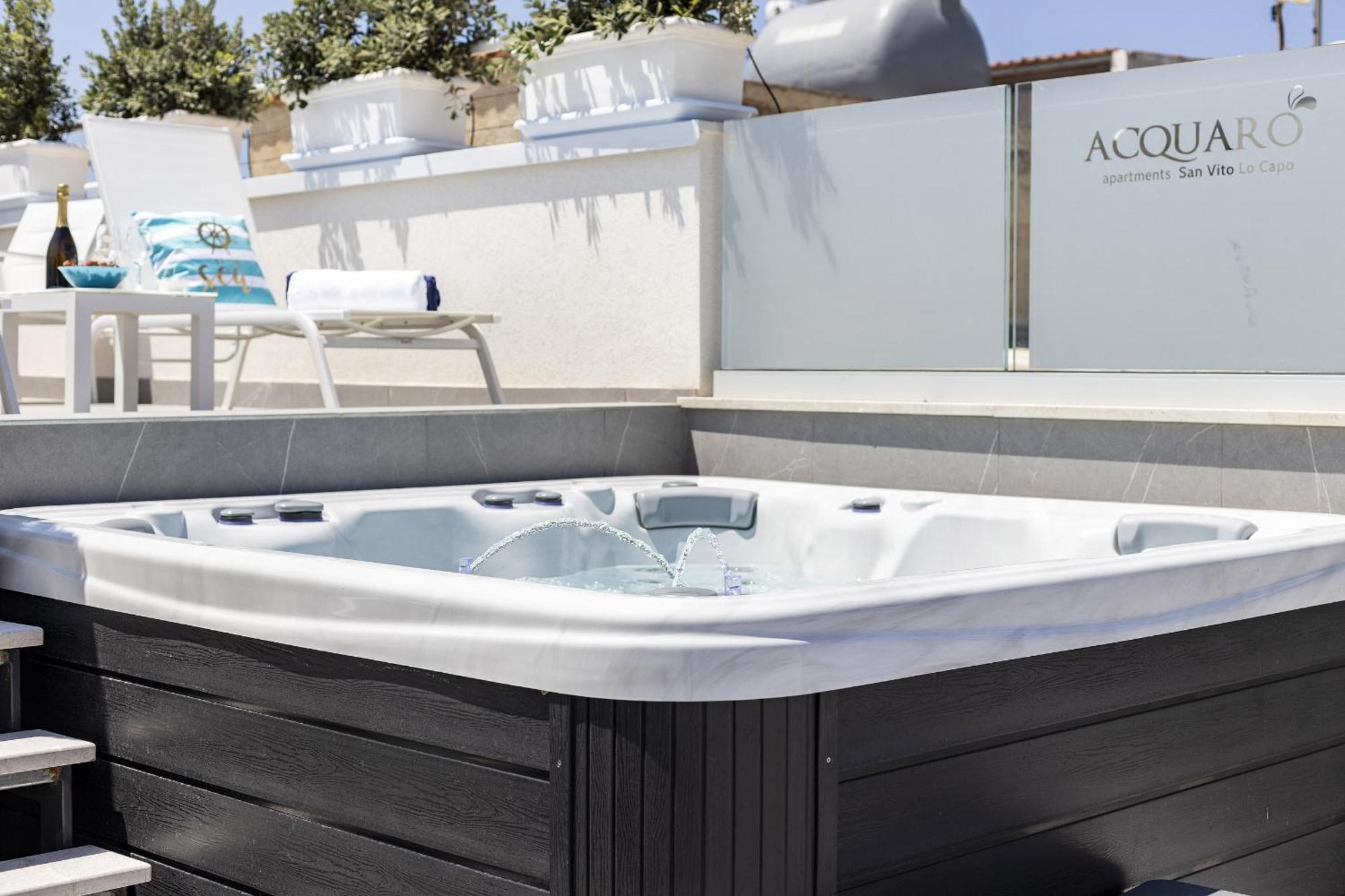 Acquaro Suite Apartments San Vito Lo Capo Oda fotoğraf